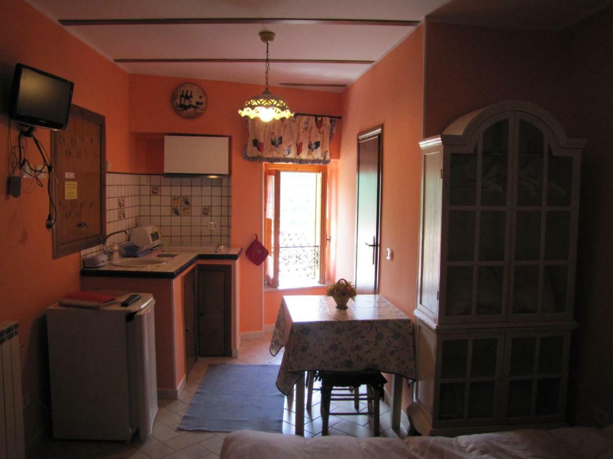 Collepardo Maison Dina מראה חיצוני תמונה